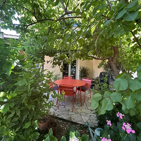 Вилла Charmante Entre Montpellier Et La Mediterranee Пероль